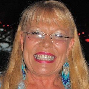 Meet your Posher, Debra